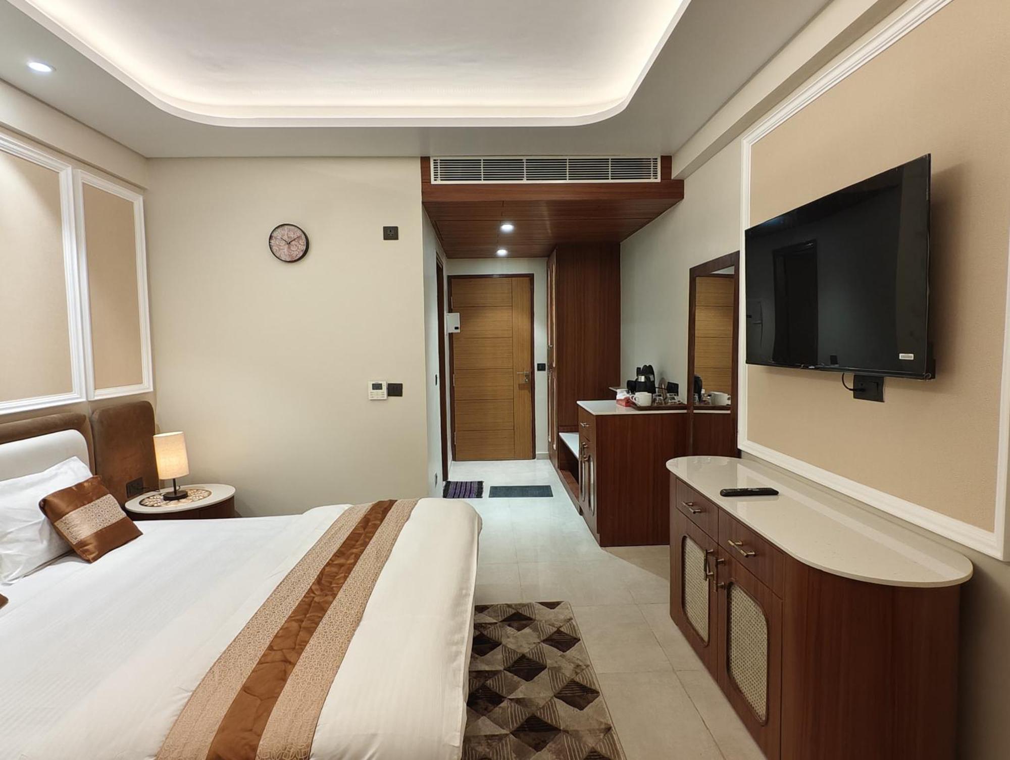 Bed and Breakfast Omaxe Hazratganj , Khusi Mahal Lakhnaú Exteriér fotografie